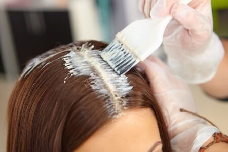 DICAS A TIRAR MANCHAS DE TINTA DE CABELO DA PELE E TECIDOS