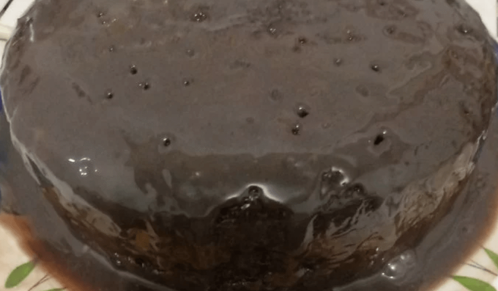 Aprenda a fazer Bolo de Chocolate na Panela de Arroz bolo feito na panela de arroz