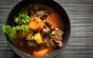 RECEITAS DE SOPA GOURMET PARA AQUECER O SEU INVERNO