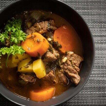 Receitas de sopa gourmet para aquecer o seu inverno RECEITAS DE SOPA GOURMET PARA AQUECER O SEU INVERNO