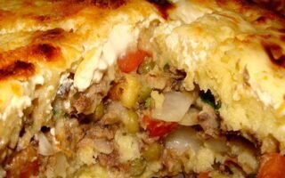 TORTA FÁCIL DE ATUM FEITA NO LIQUIDIFICADOR
