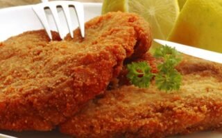 BIFE À MILANESA NO FORNO