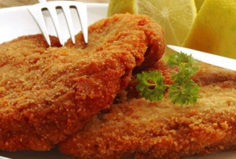 BIFE À MILANESA NO FORNO