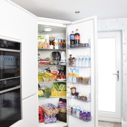 Elimine o mau cheiro da geladeira Fridge 3475996 1280 435x435