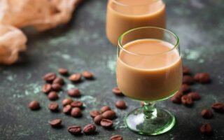Como fazer Amarula caseira