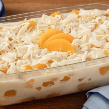 Mousse de pêssego com gelatina