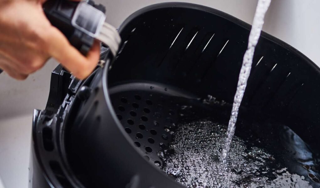 Como limpar AirFryer sem muito esforço como limpar air fryer mondial por dentro