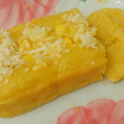Pamonha de milho assada