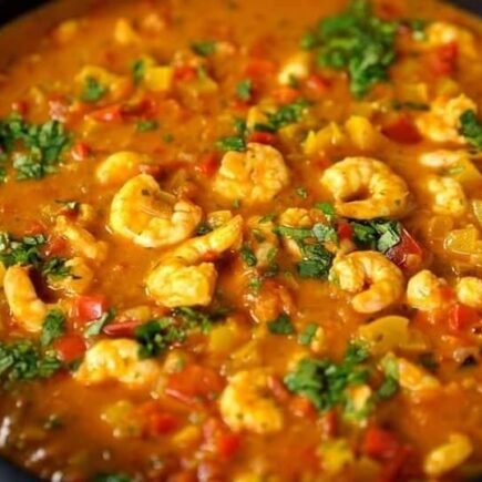 Moqueca Rápida de Camarão MOQUECA RÁPIDA DE CAMARÃO
