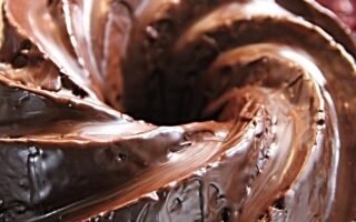 Bolo de Café e Chocolate