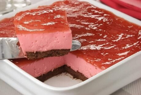 torta mousse de morango