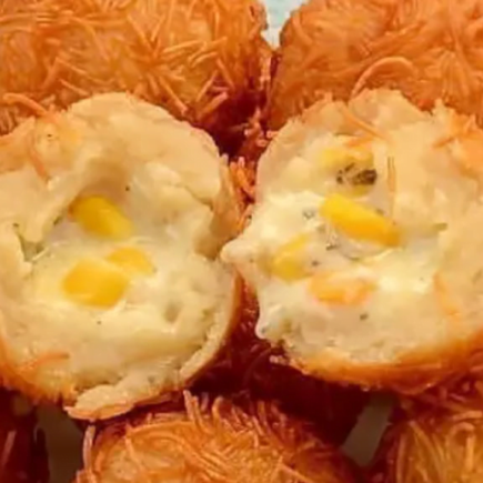 Salgado de milho com queijo que derrete na boca, confira