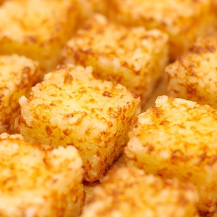 Dadinho de tapioca com mussarela