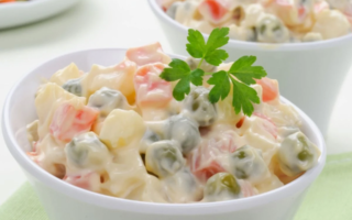 salada de maionese simples