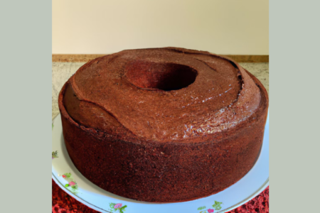 Bolo de chocolate simples