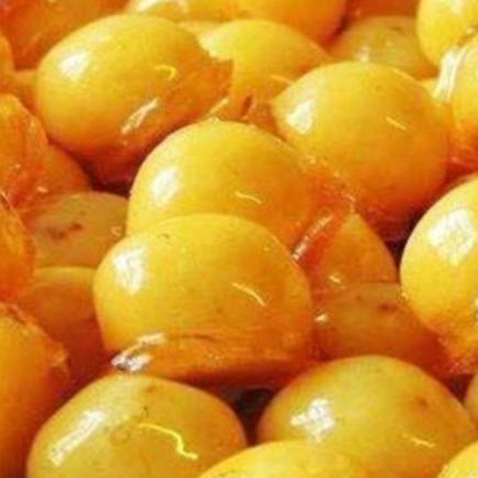 Bala de coco baiana caramelizada