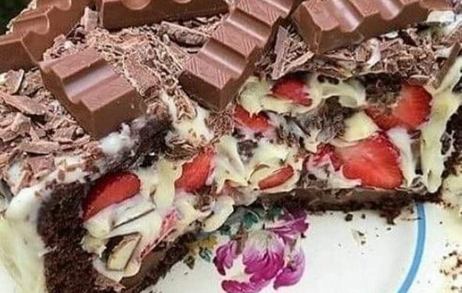 Bolo Kinder de Chocolate com Brigadeiro