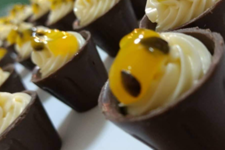 Copinho de Chocolate com Mousse de Maracujá