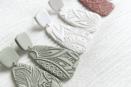 Descubra a Versatilidade da Argila Plástica: Criando Bijuterias Únicas e Personalizadas Bijuterias Polimey Clay