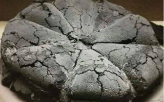 O bolo queimado da minha mãe