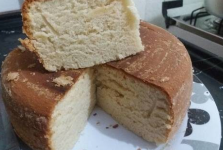 bolo na panela de arroz