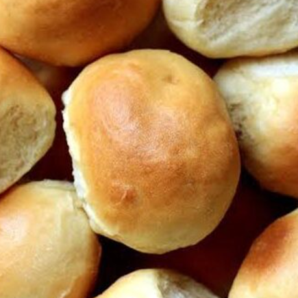 Pão sem ovo e leite na airfryer
