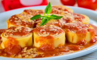 APRENDA A FAZER RONDELLI COM MASSA DE PASTEL