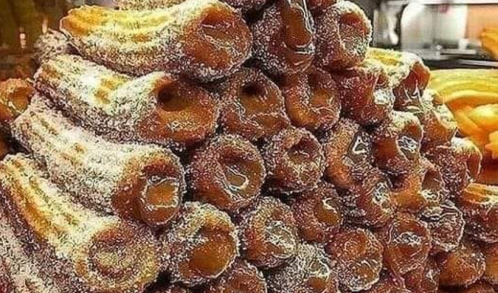 Receita de Churros Caseiros com doce de leite Receita de Churros Caseiro com doce de leite