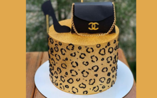 Bolo de aniversário para jovem feminino