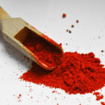 Qual o principal ingrediente da páprica doce?