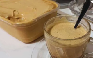 Café cremoso fácil com apenas 3 ingredientes