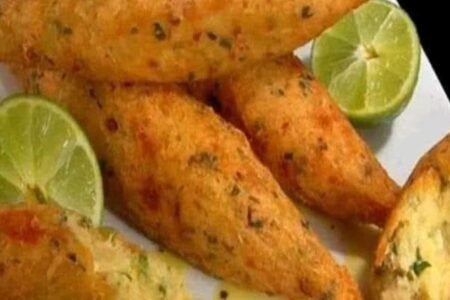 Enroladinho de bacalhau