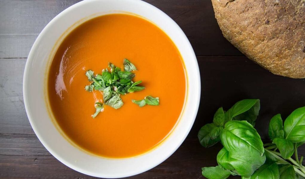 Sopa Cremosa de Tomate: Receita Caseira, Simples e Irresistível Sopa Cremosa De Tomate