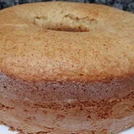 Bolo Simples Caseiro Fofinho E Dourado