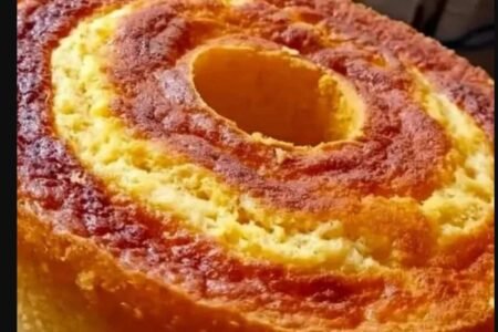Bolo de Milho com Flocão e Leite Condensado Bolo de Milho com Flocão e Leite Condensado