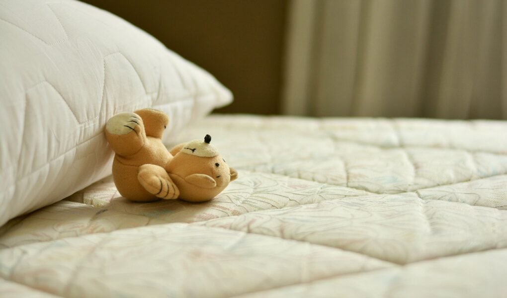 mattress, bed, pillow, sleep, relax, relaxation, rest, place to sleep, bedding, lie, teddy, bedroom, teddy bear, stuffed animal, toy, cute, mattress, mattress, mattress, mattress, mattress, bed, bed, bed, bed, sleep, sleep, bedroom