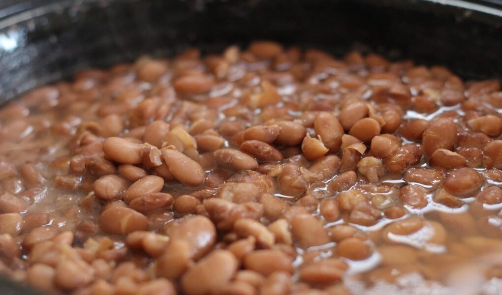 Como cozinhar feijão para não dar gases: Guia completo e dicas infalíveis pinto beans, beans, cooking, food, southwestern, tasty, fresh beans, pot of beans, brown cooking, pinto beans, pinto beans, pinto beans, pinto beans, pinto beans