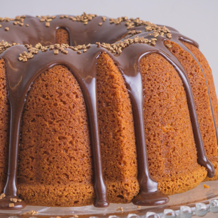 Receita de Bolo de Cenoura Grande Fofinho para Família Bolo de Cenoura Grande Fofinho com Cobertura de Chocolate