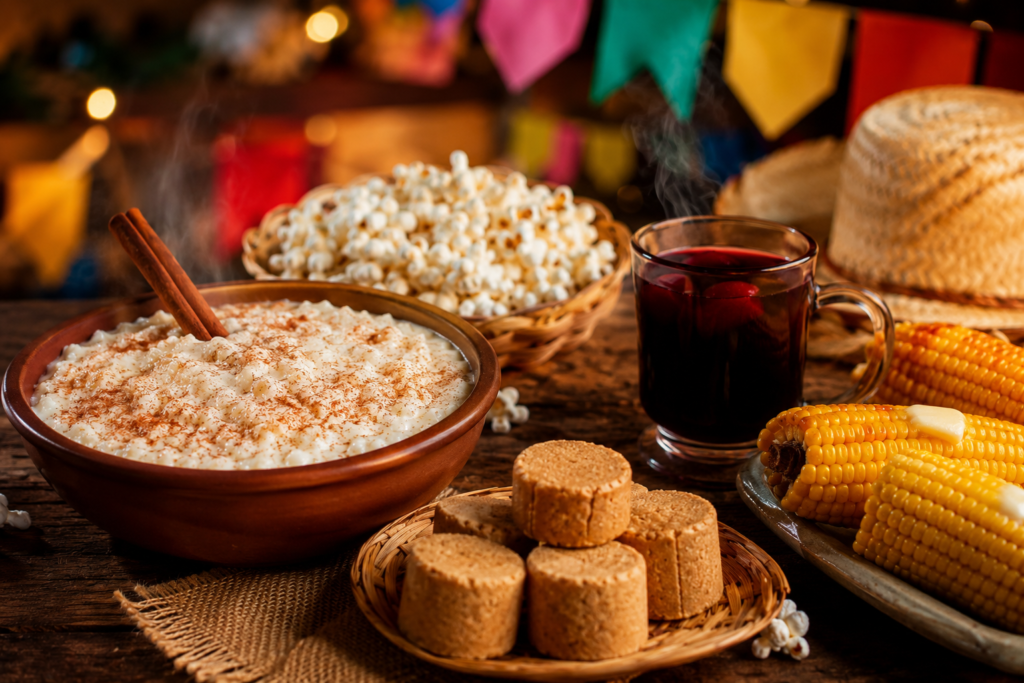 Cardápio Junino Completo: 5 Receitas Fáceis e Econômicas para Arrasar em Junho Cardápio Junino Completo