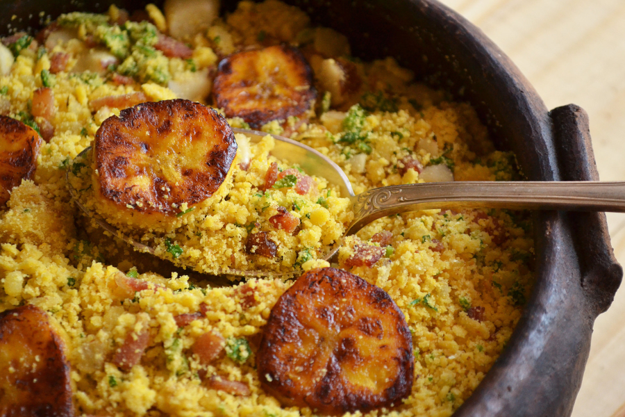 Farofa de Banana: Receita Tradicional, Dicas e Benefícios para um Prato Irresistível image